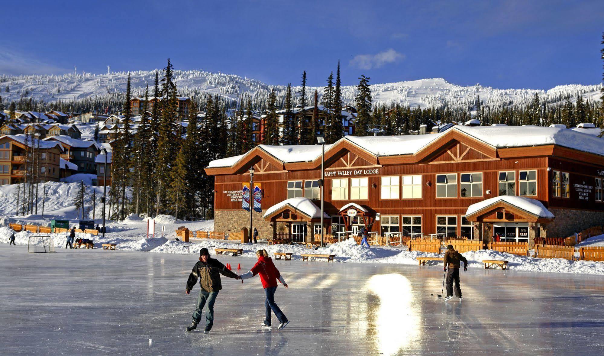 Stonebridge Lodge Big White Ski Resort Bagian luar foto