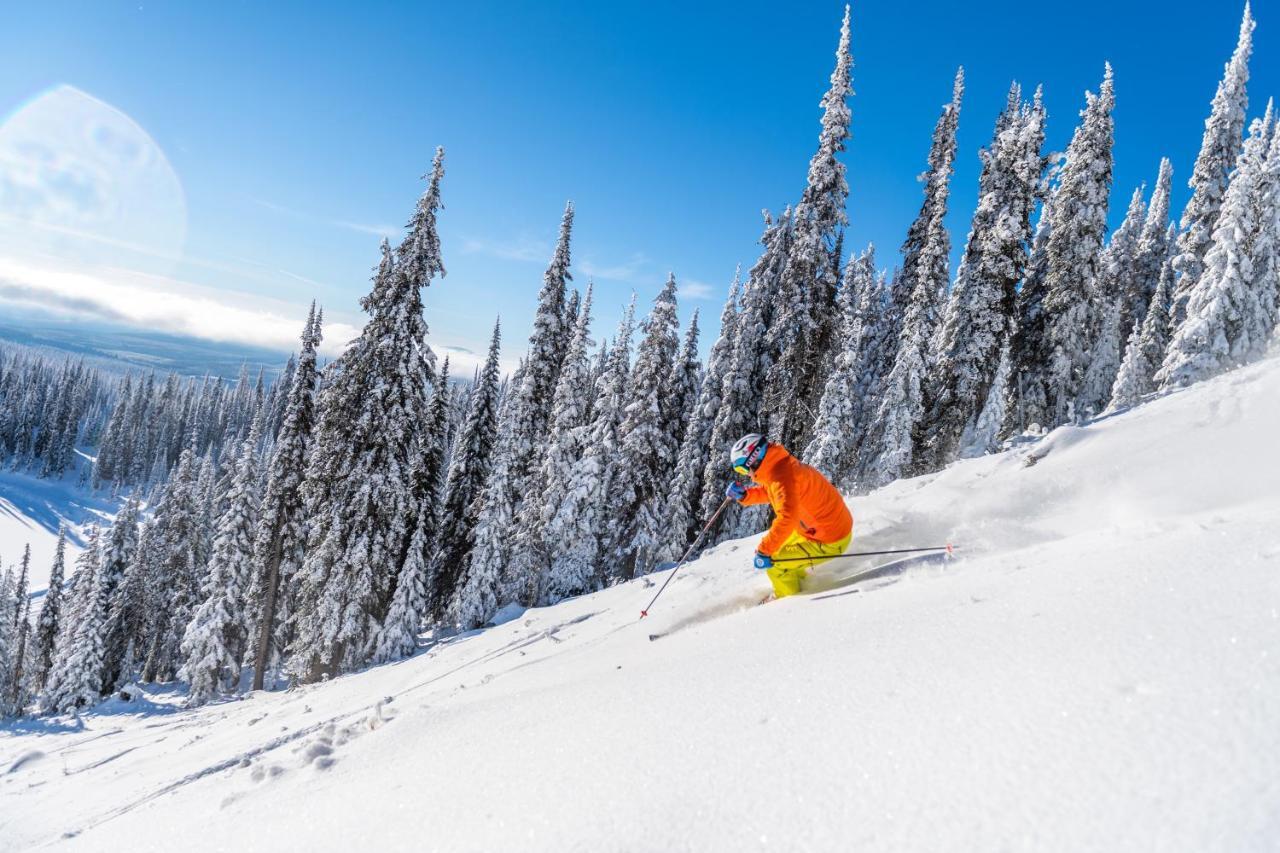 Stonebridge Lodge Big White Ski Resort Bagian luar foto